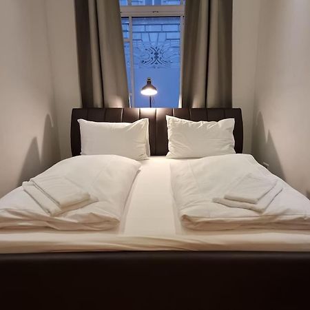 Sissi Royal Suite - Inner City 4 Bedroom Apartment Wien Exterior foto