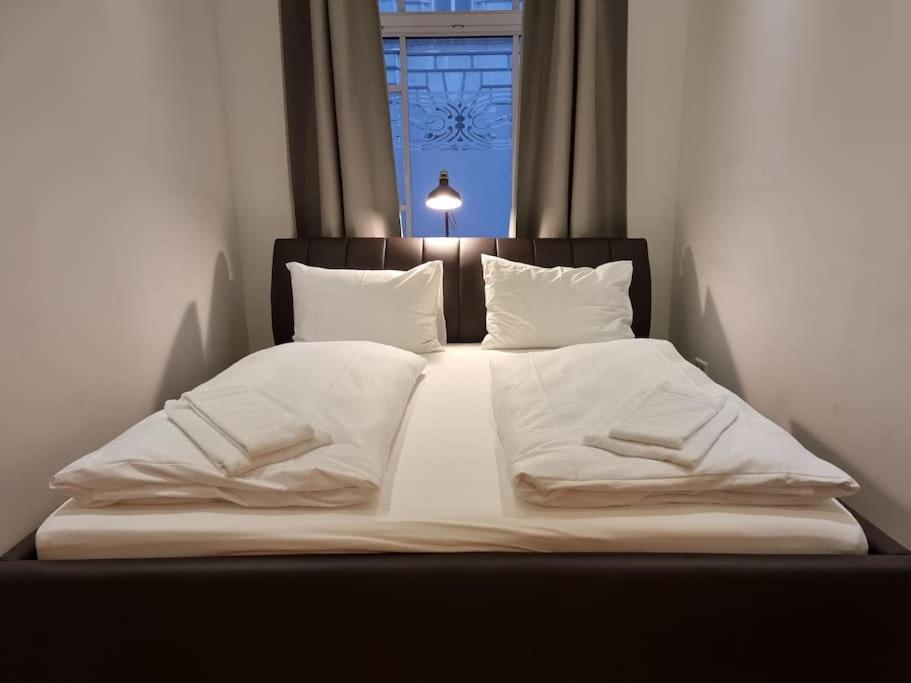 Sissi Royal Suite - Inner City 4 Bedroom Apartment Wien Exterior foto